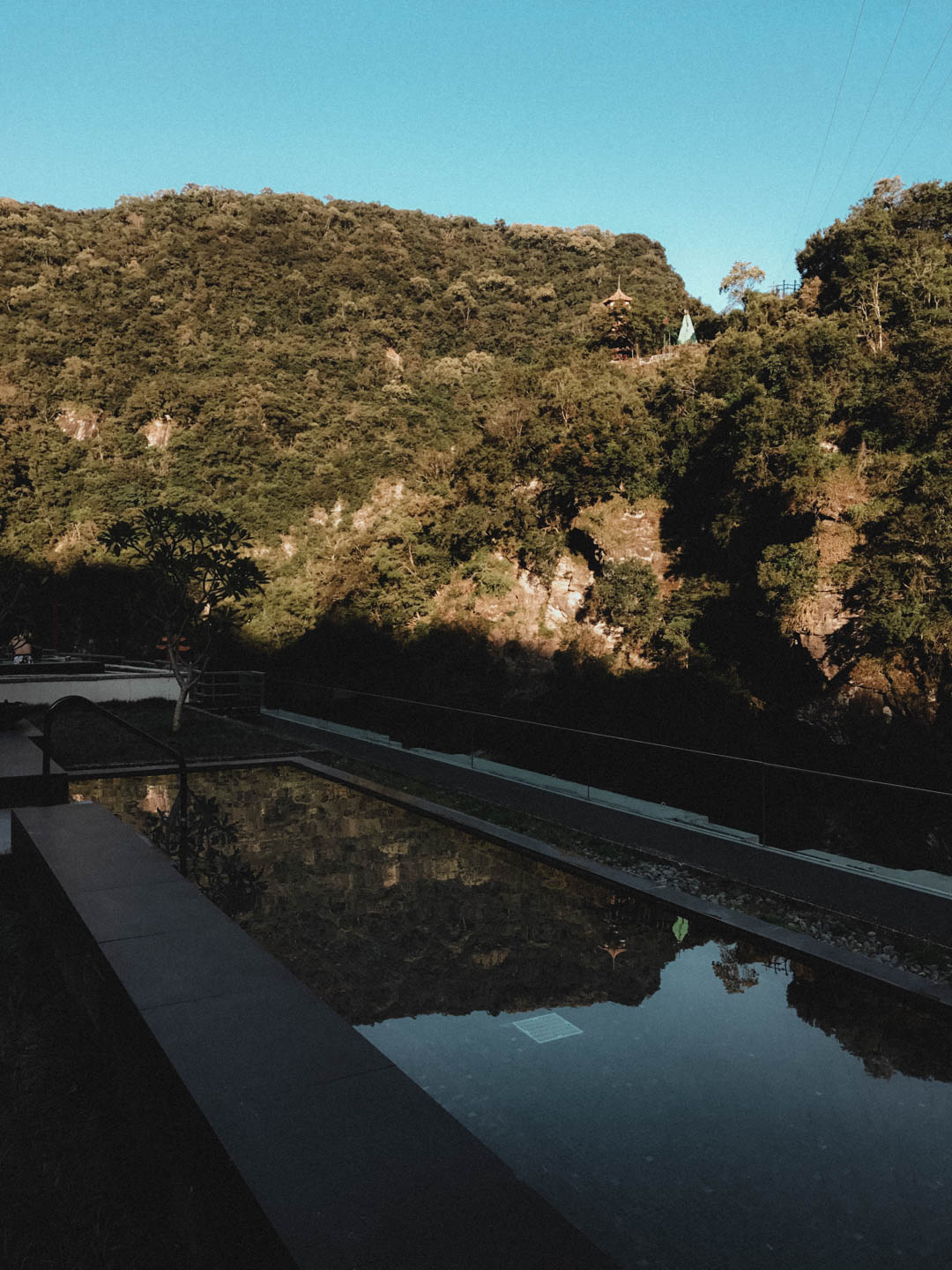 Taroko-national-park-taiwan-hotel-silks-place-pool-rooftop-landscape-nature-2