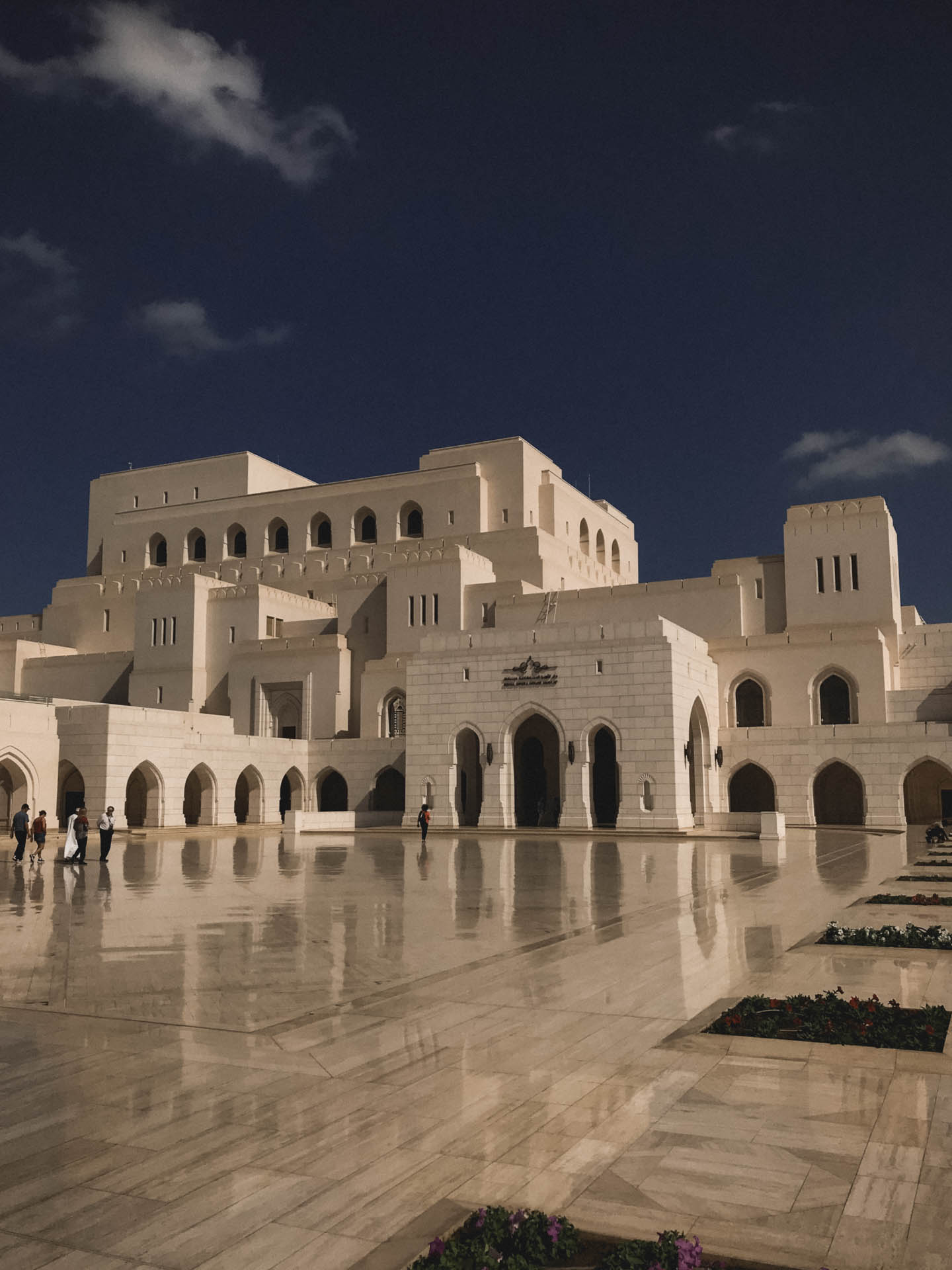 oman-maskat-muscat-shangri-la-al-jissah-al-husn-al-bandar-qatar-royal-opera-house